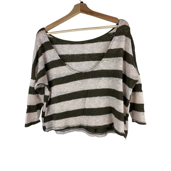 Painted Threads Size M Cream Green Striped Crop Sweater - Picture 4 of 6